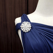 Load image into Gallery viewer, TDY Grette Dress Brooch